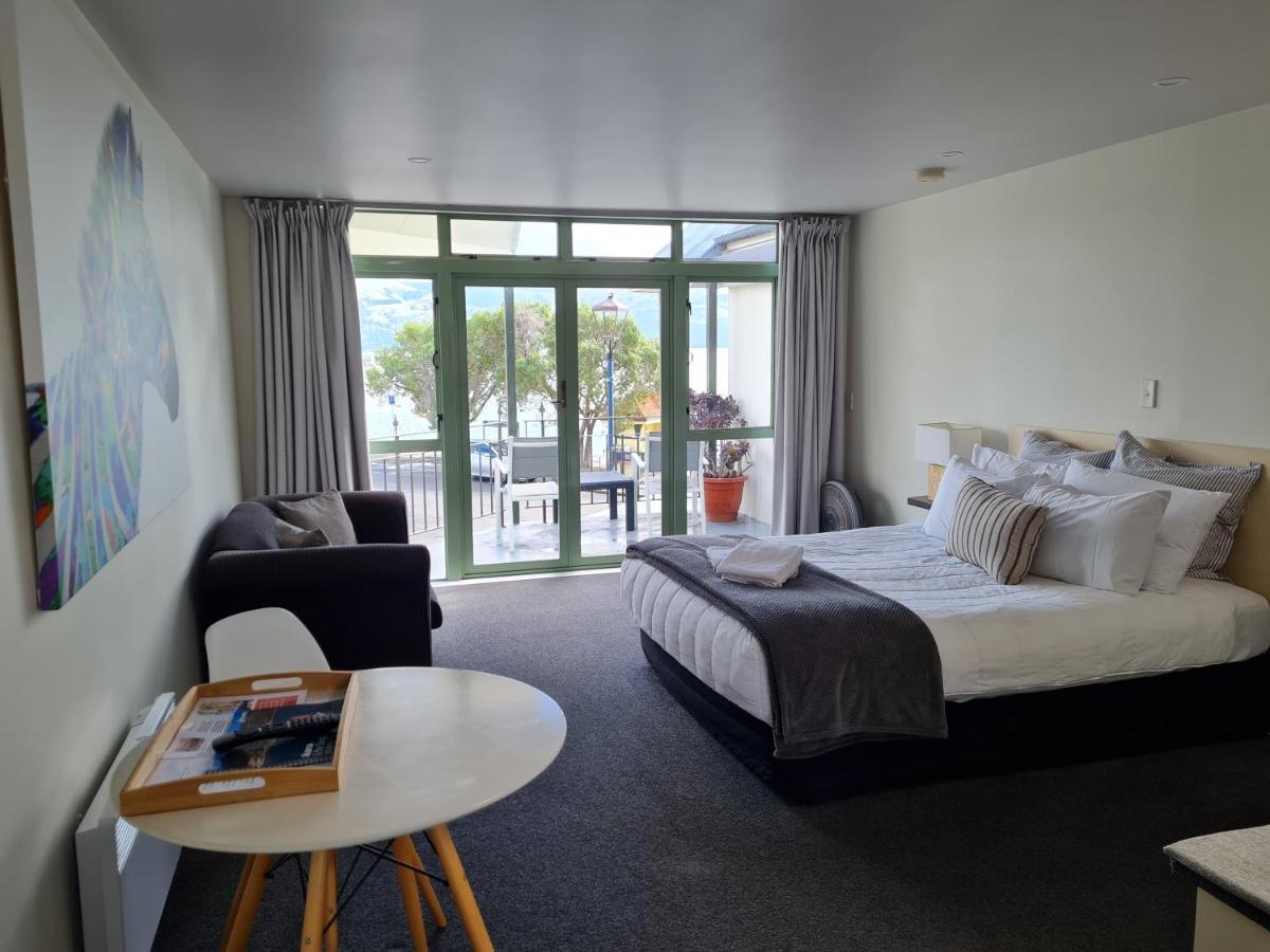 Akaroa Village Inn ภายนอก รูปภาพ