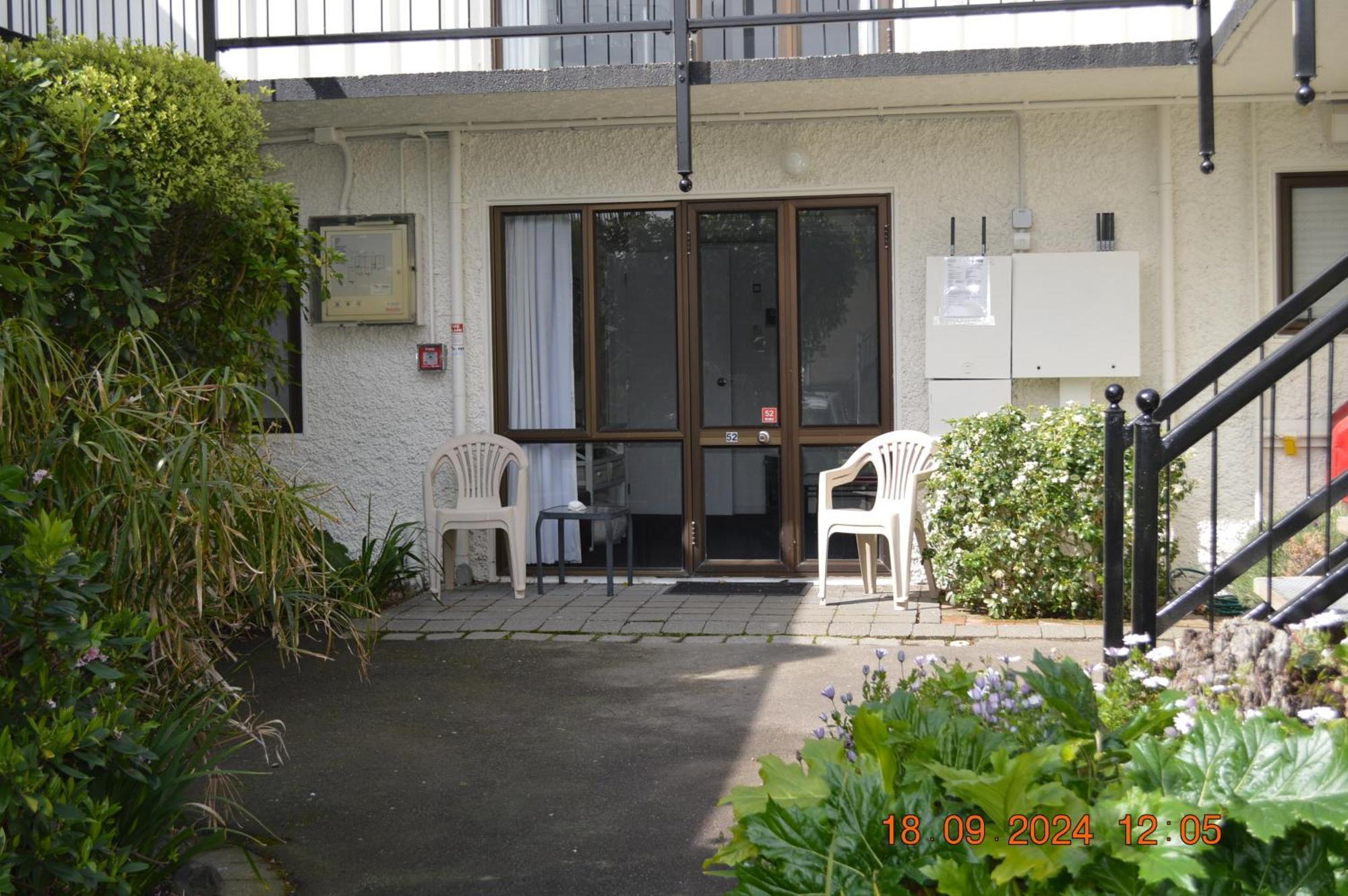 Akaroa Village Inn ภายนอก รูปภาพ
